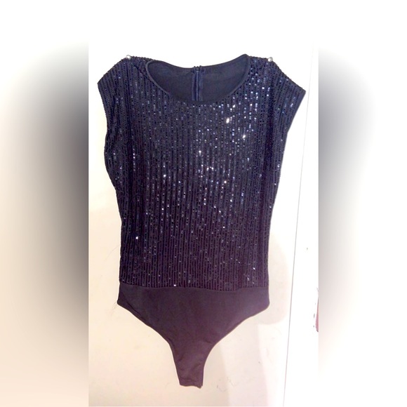 Bought from Amazon in size Large… never worn absolutely new. - Picture 2 of 2